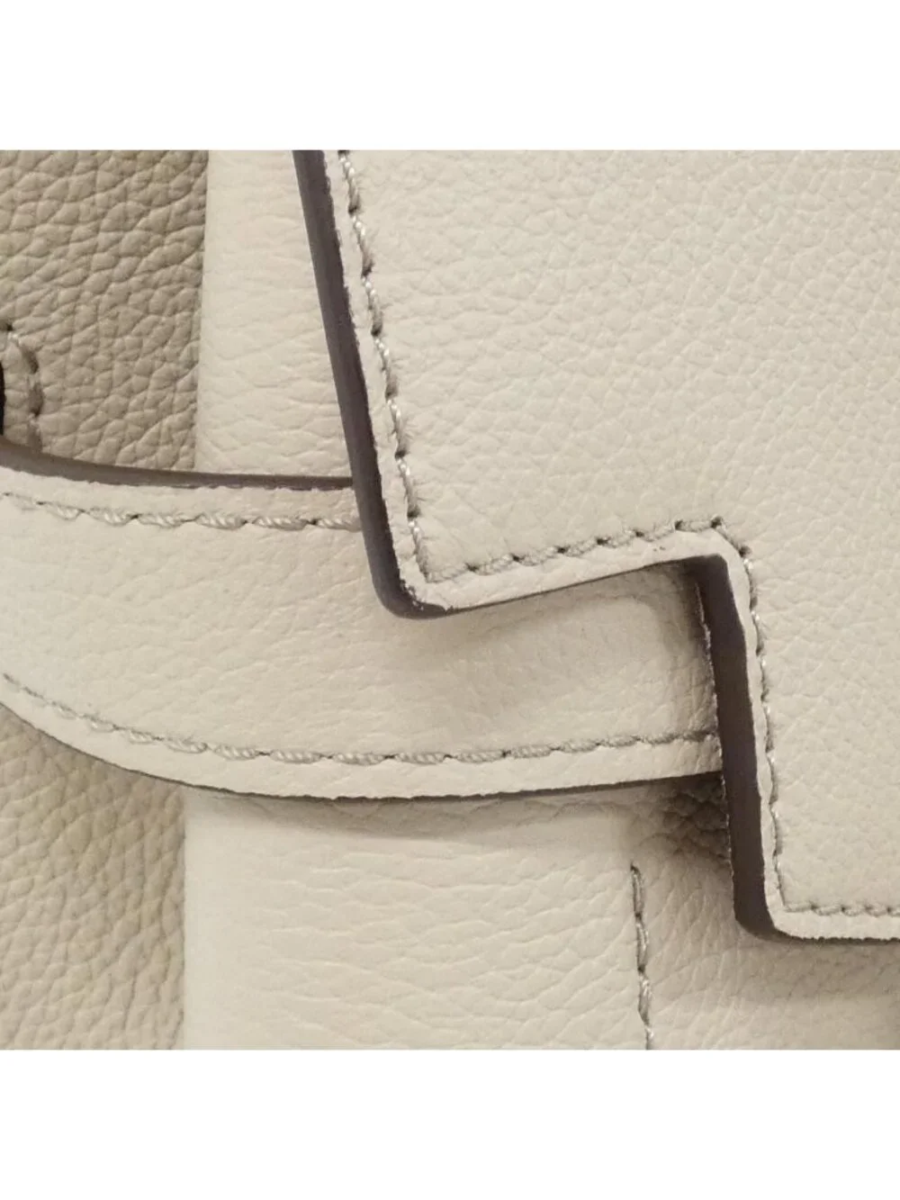 Louis Vuitton Lockme Ever Bag